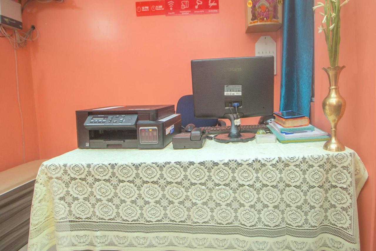 Oyo 30073 Triveni Lodge Siliguri Buitenkant foto